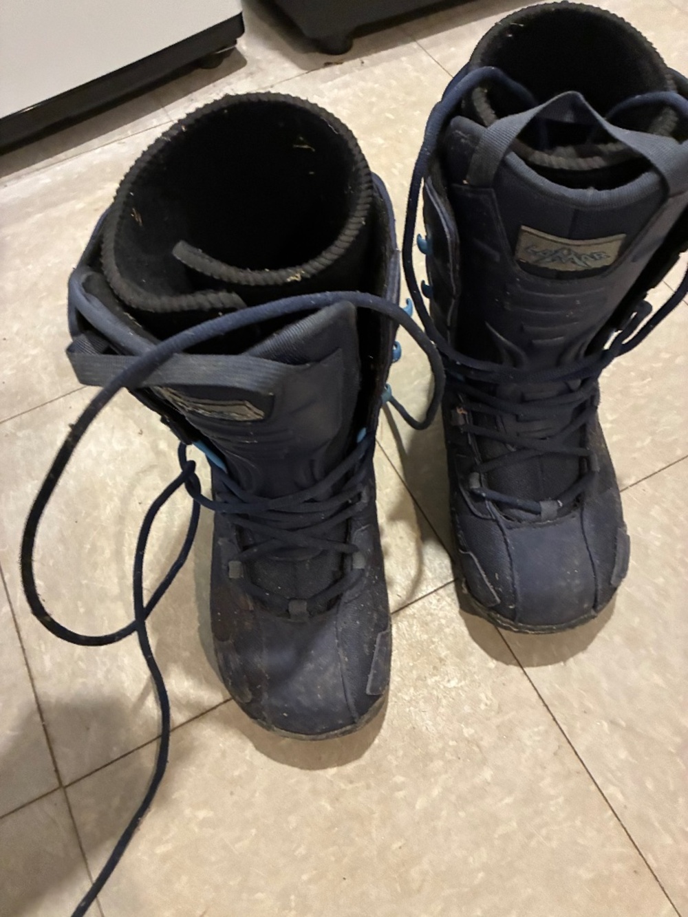Lamar size 9 Snowboarding boots